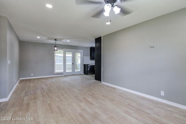 2803 W 18 Th St, House other with 3 bedrooms, 2 bathrooms and null parking in Plainview TX | Image 7