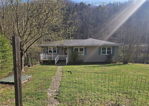 234 Daystar Rd, Delbarton, WV, 25670-1200 | Card Image