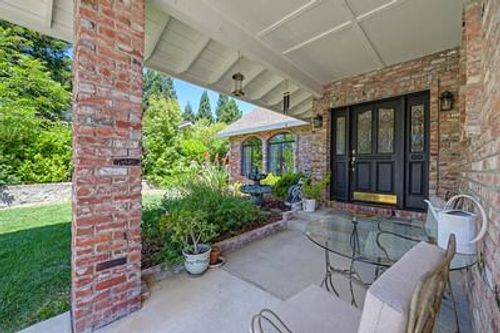 238 Firestone Dr, Roseville, CA, 95678-1037 | Card Image
