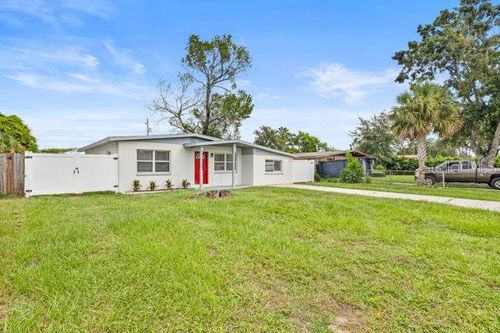 4709 Cresthill Dr, Tampa, FL, 33615-4514 | Card Image