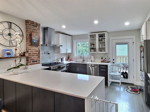 54 Telegraph St, Boston, MA, 02127-3936 | Card Image