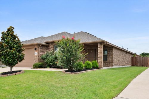 8333 Muddy Creek Dr, Fort Worth, TX, 76131-1676 | Card Image