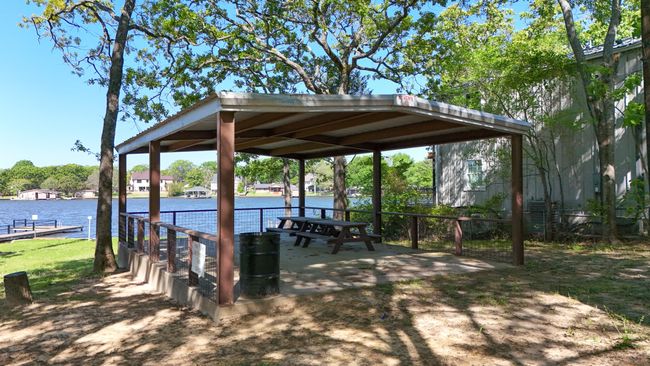 Community pavillion with picnic tables | Image 33
