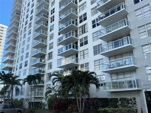 507-230 174th St, Sunny Isles Beach, FL, 33160-3332 | Card Image