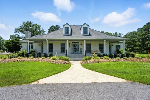 3730 Battlefield Blvd S, Chesapeake, VA, 23322-2402 | Card Image