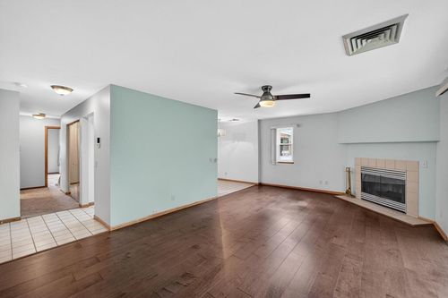 4-5548 Century Avenue, Middleton, WI, 53562 | Card Image