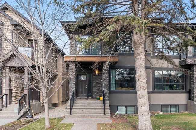 2524 3 Avenue Nw, Home with 3 bedrooms, 2 bathrooms and 2 parking in Calgary AB | Image 1