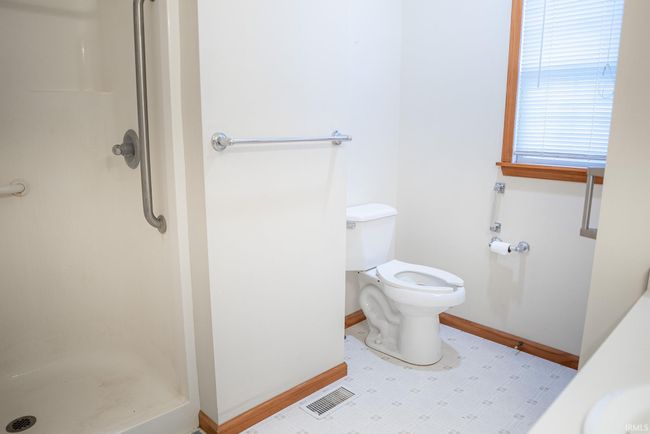 1311 Orchard Ln, Condo with 2 bedrooms, 2 bathrooms and null parking in Shipshewana IN | Image 26