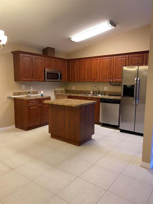 b-4302 Woodstock Dr, West Palm Beach, FL, 33409-2997 | Card Image