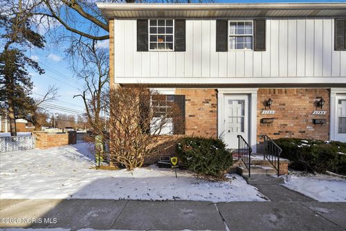 3753 W Alexis Rd, Toledo, OH, 43623-1171 | Card Image