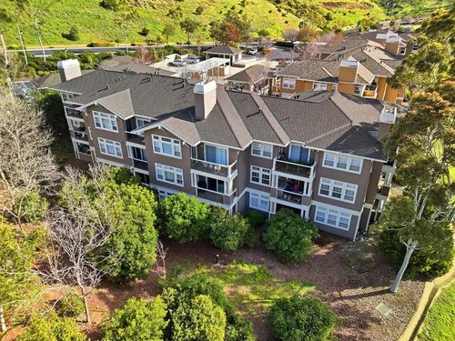 332 Crescent Ct, Brisbane, CA, 94005-1230 | Card Image