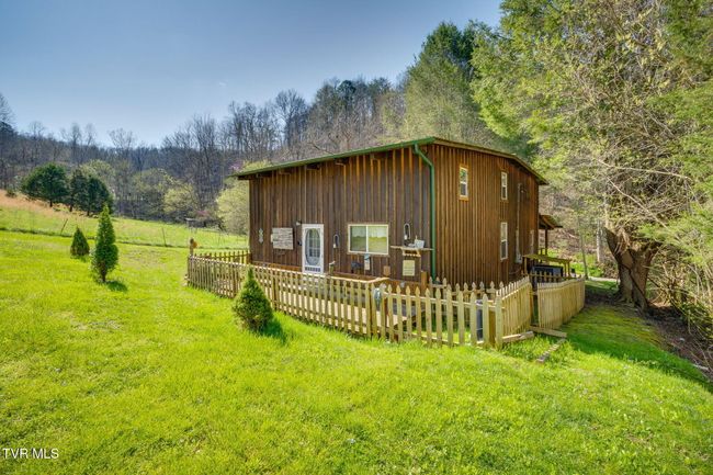 205 Helton Hollow Road, House other with 3 bedrooms, 1 bathrooms and null parking in Eidson TN | Image 5