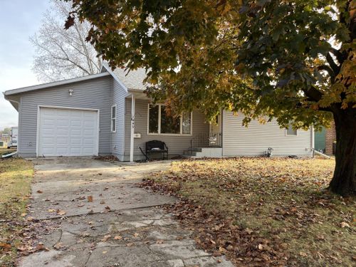 1449 11th Ave, Windom, MN, 56101-1312 | Card Image