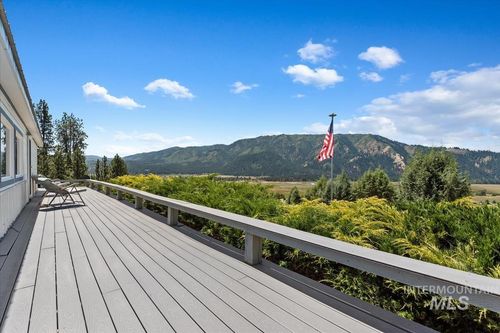 23 Woodland Dr, Garden Valley, ID, 83622-1018 | Card Image
