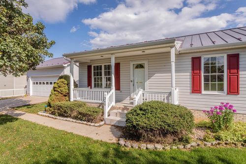 360 Stoneleigh Dr, Harrisonburg, VA, 22801-9003 | Card Image