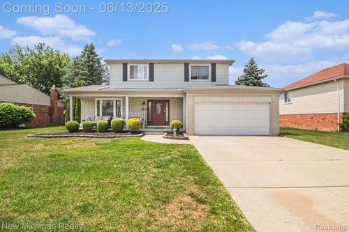3857 Highland Dr, Troy, MI, 48083-5369 | Card Image