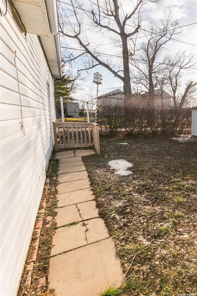 541 Alberta Ave, House other with 2 bedrooms, 1 bathrooms and 5 parking in Kerrobert SK | Image 14