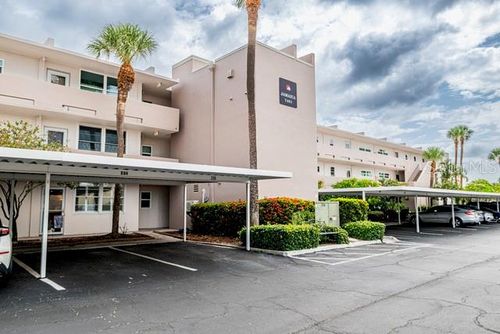 237-7401 Bay Island Dr S, SOUTH PASADENA, FL, 33707-4528 | Card Image