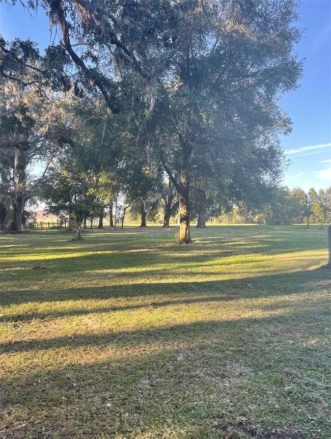 2748 Cr 543, House other with 2 bedrooms, 1 bathrooms and null parking in Sumterville FL | Image 21