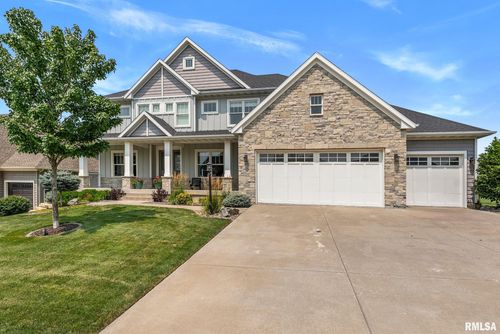 6476 Cardinal Rd, Bettendorf, IA, 52722-4874 | Card Image