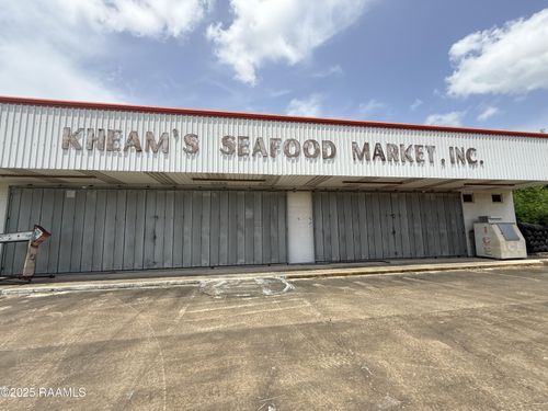 1614 S Hopkins St, New Iberia, LA, 70560-5826 | Card Image