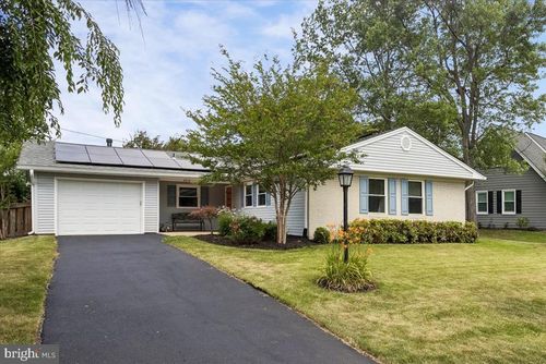 4214 Penner Ln, FAIRFAX, VA, 22033-3448 | Card Image