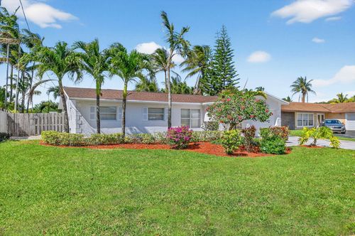1037 Sw 27th Ave, Boynton Beach, FL, 33426-7821 | Card Image