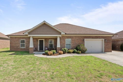 15828 Landview Ln, Athens, AL, 35613-6795 | Card Image