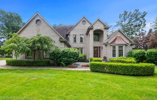 14348 Provim Forest Ct, Shelby Township, MI, 48315-2872 | Card Image