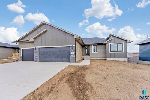 616 N Yankee Ave Avenue, Sioux Falls, SD, 57110 | Card Image
