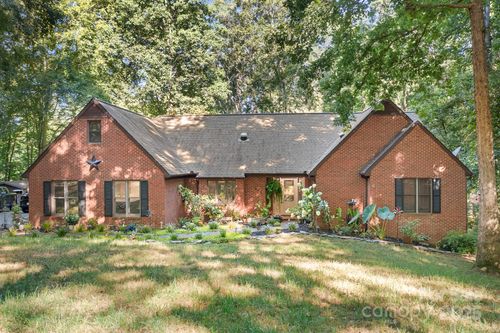 408 Florence Cir, Statesville, NC, 28625-4708 | Card Image