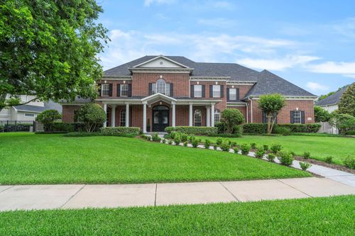 8214 Forest Gate Dr, Sugar Land, TX, 77479-6184 | Card Image