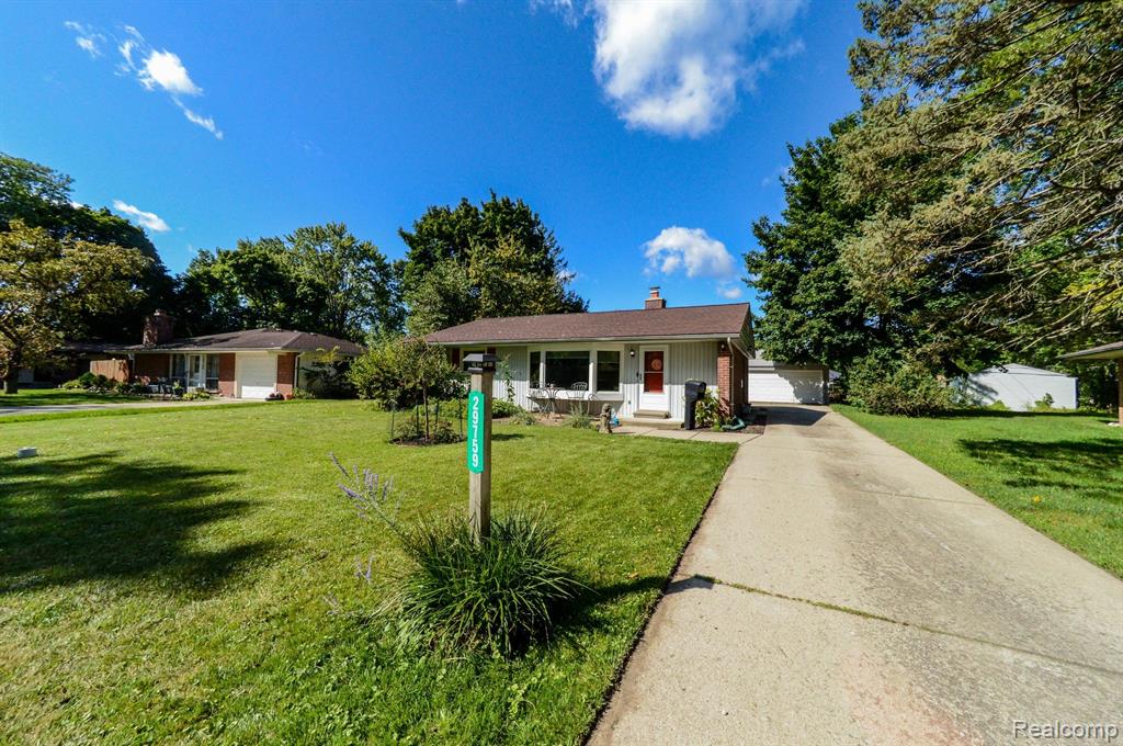 Spring River Dr, Southfield, MI 48076