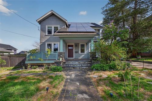 36 Mount Hope Ave, Providence, RI, 02906-1666 | Card Image