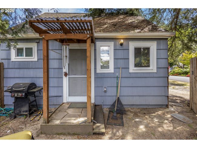 1391 W 5 Th Ave, House other with 3 bedrooms, 1 bathrooms and 1 parking in Eugene OR | Image 29