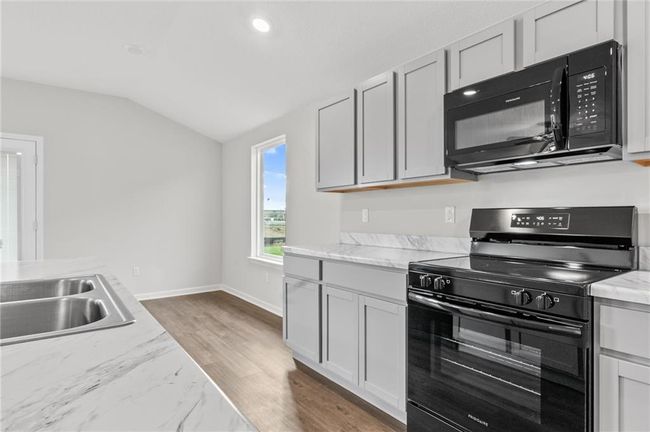 37887 W 207 Th Ter, House other with 3 bedrooms, 2 bathrooms and null parking in Edgerton KS | Image 9