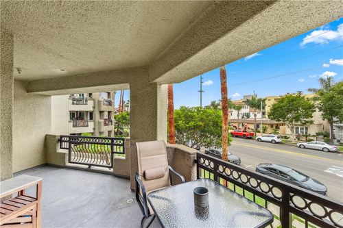 unit-204-430 Lake St, Huntington Beach, CA, 92648-5299 | Card Image