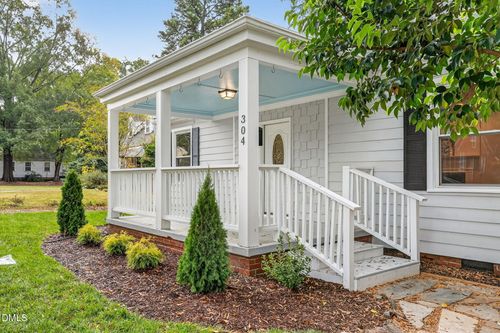 304 E Hammond St, Durham, NC, 27704-4417 | Card Image