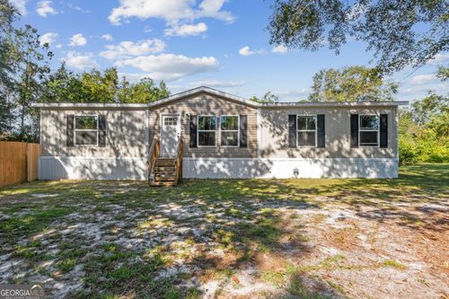 653 Palmhurst Dr, Folkston, GA, 31537-9012 | Card Image