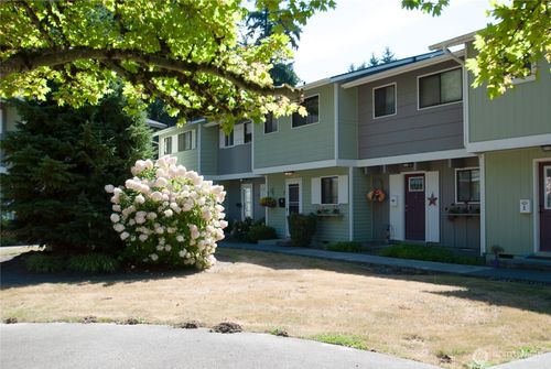 apt-7-540 N Pine St, Burlington, WA, 98233-1346 | Card Image