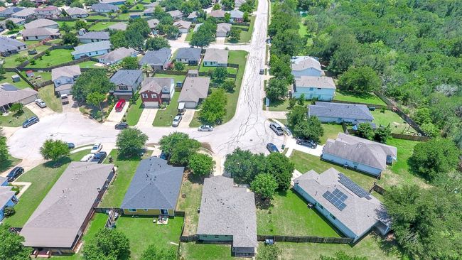 13124 Winecup Mallow Trl, House other with 3 bedrooms, 2 bathrooms and 3 parking in Elgin TX | Image 33