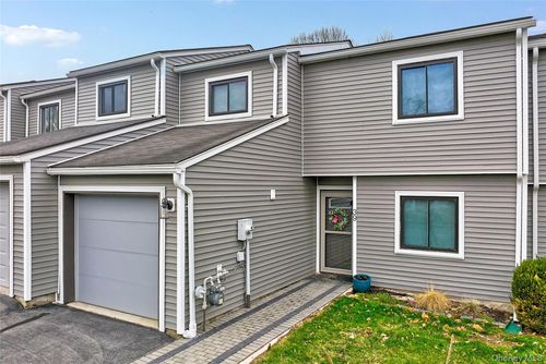 39 Butler Dr, Goshen, NY, 10924-2419 | Card Image