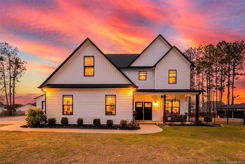 411 Midway Dr, Raeford, NC, 28376-7996 | Card Image