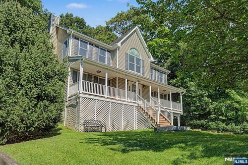 5 Valhalla Way, Rockaway, NJ, 07866-4715 | Card Image