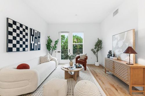 417-1101 W El Camino Real, Mountain View, CA, 94040-2749 | Card Image