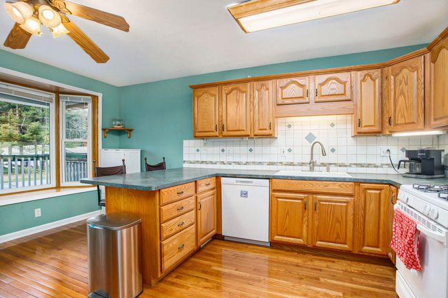 009__90a6314_379 | Image 8