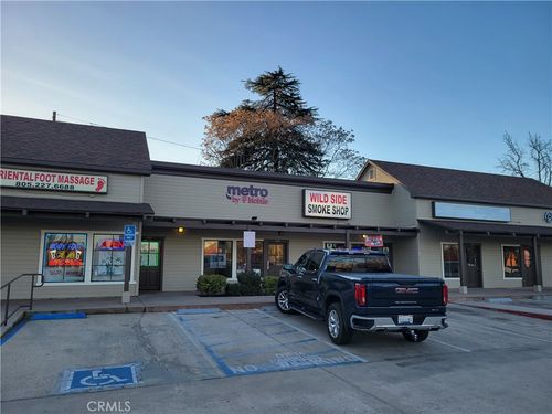 633 Spring St, Paso Robles, CA, 93446-2838 | Card Image