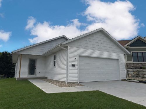 1273 Tivoli Cir, Oregon, WI, 53575-8908 | Card Image