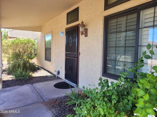 3910 E Shomi St, Phoenix, AZ, 85044-3852 | Card Image