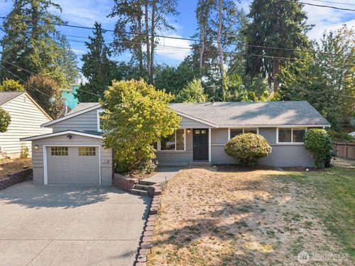 912 165th Ave Se, Bellevue, WA, 98008-6003 | Card Image